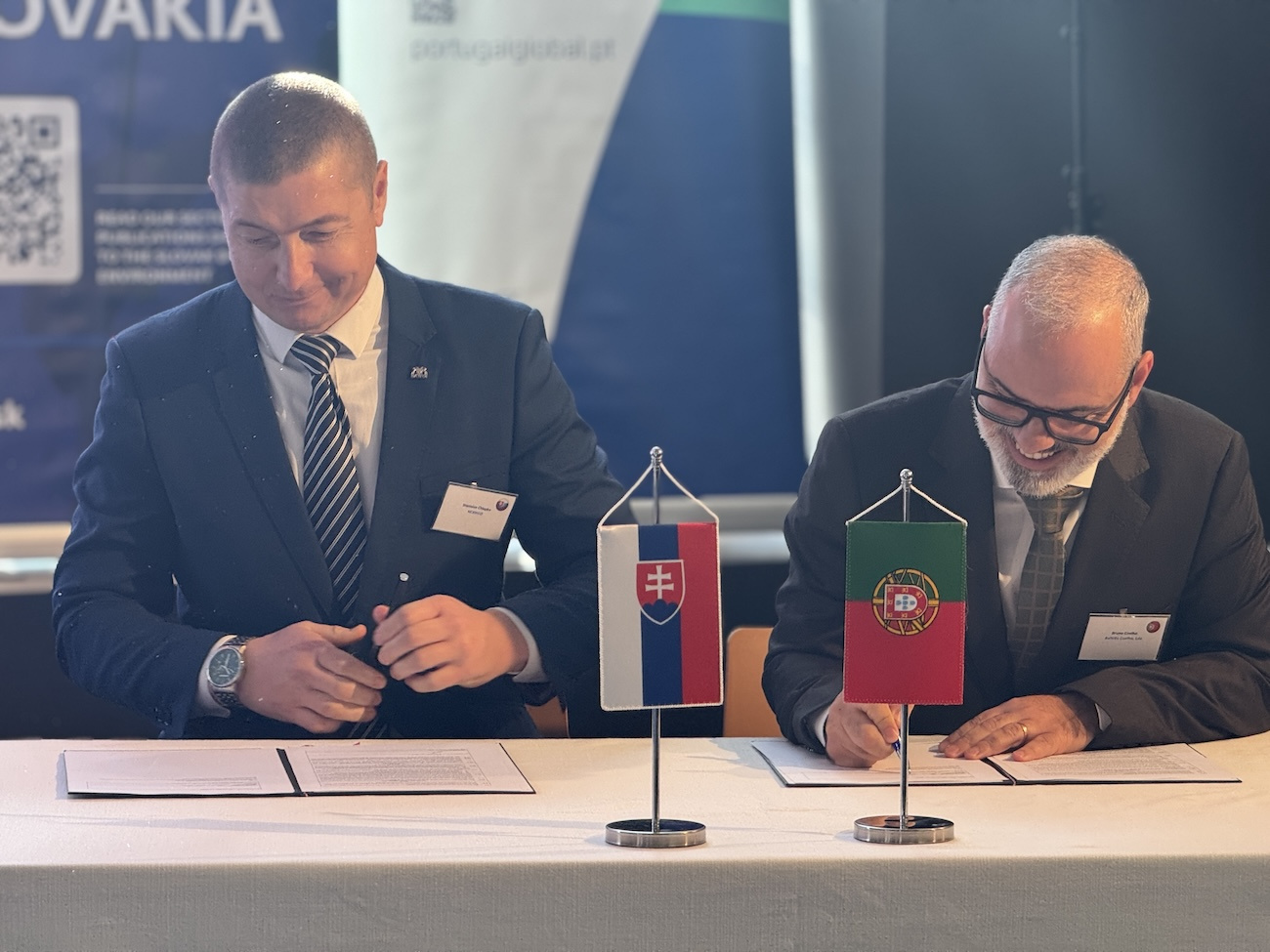 NEXINEO has committed to supporting the digitization of schools in Portugal by signing a memorandum during the 